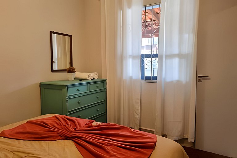 Família Costa-Casinha Jardim das Palmeiras